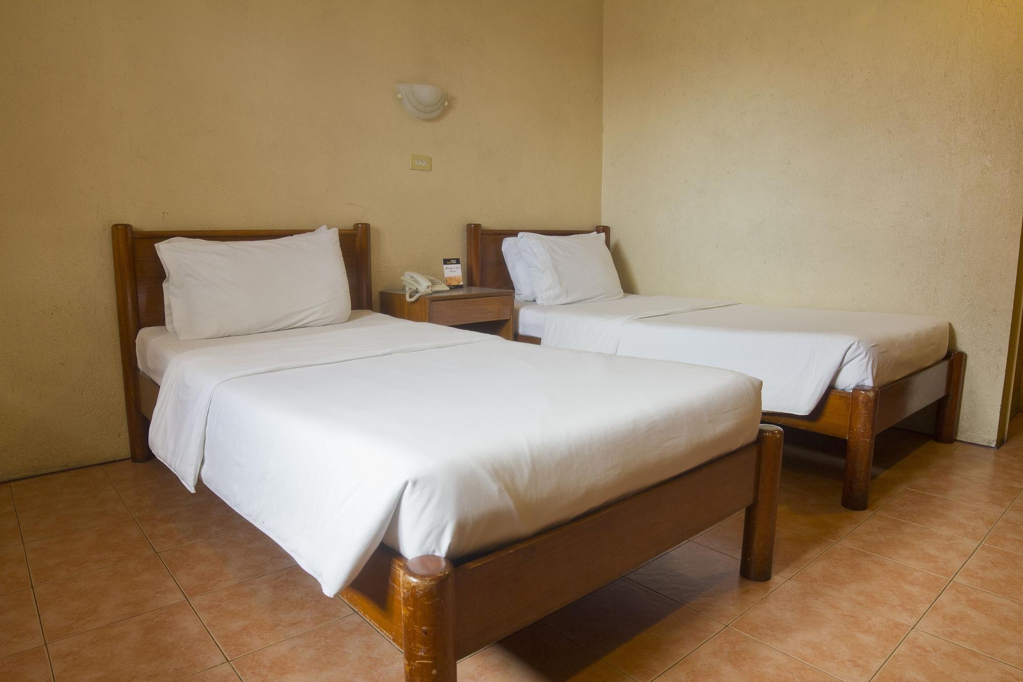 Nichols Airport Hotel Paranaque City Extérieur photo